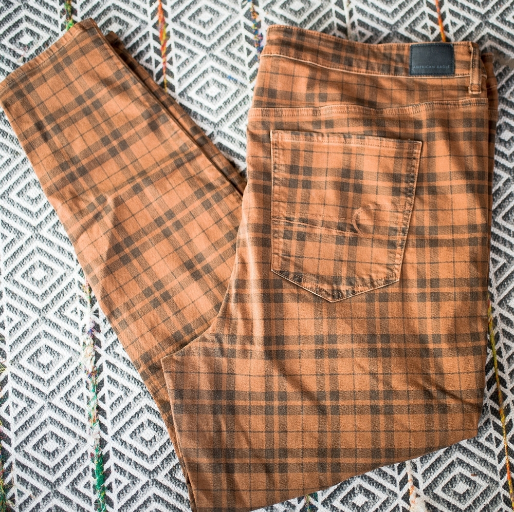 American Eagle plaid Super High Rise Jegging 24 Long